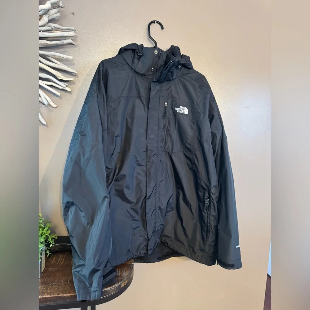 Men’s North Face 3‎ in 1 jacket.  Winter/ Snow, rain, wind